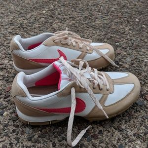Women's Nike golf shoes